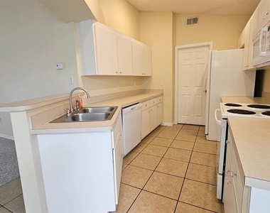 10368 Lansfield Street - Photo Thumbnail 11