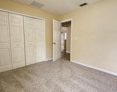 10368 Lansfield Street - Photo Thumbnail 28