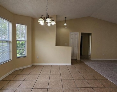10368 Lansfield Street - Photo Thumbnail 12