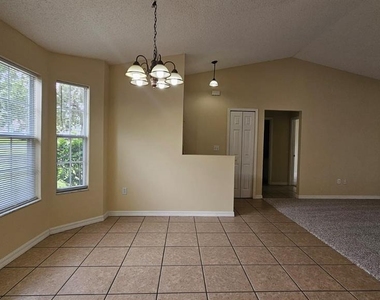 10368 Lansfield Street - Photo Thumbnail 13