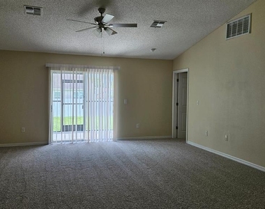 10368 Lansfield Street - Photo Thumbnail 5