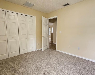 10368 Lansfield Street - Photo Thumbnail 27