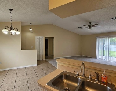 10368 Lansfield Street - Photo Thumbnail 7