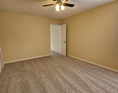 10368 Lansfield Street - Photo Thumbnail 21