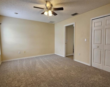 10368 Lansfield Street - Photo Thumbnail 15