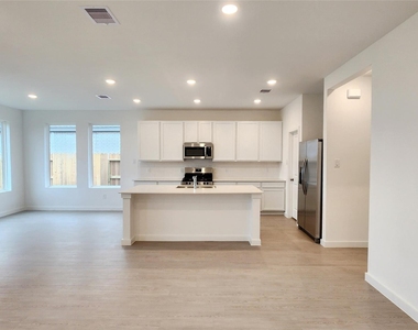 28622 Great Canyon Drive - Photo Thumbnail 5