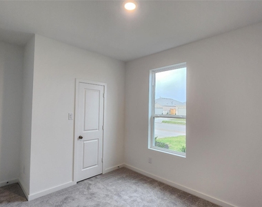 28622 Great Canyon Drive - Photo Thumbnail 19