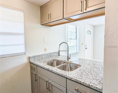 6123 Montana Avenue - Photo Thumbnail 8
