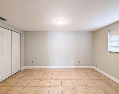 6123 Montana Avenue - Photo Thumbnail 6