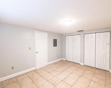6123 Montana Avenue - Photo Thumbnail 5