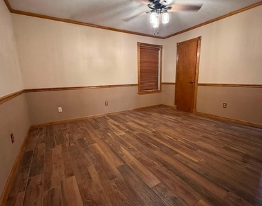 29530 Stockdick Road - Photo Thumbnail 5