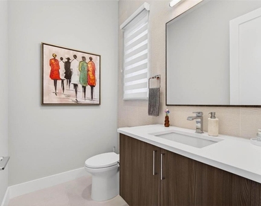 374 6th Street S - Photo Thumbnail 22