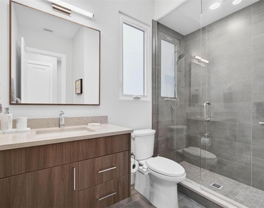 374 6th Street S - Photo Thumbnail 23