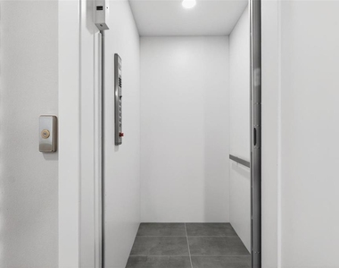 374 6th Street S - Photo Thumbnail 18