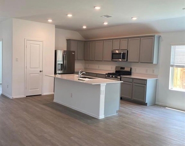 5224 Pine Pass Drive - Photo Thumbnail 3