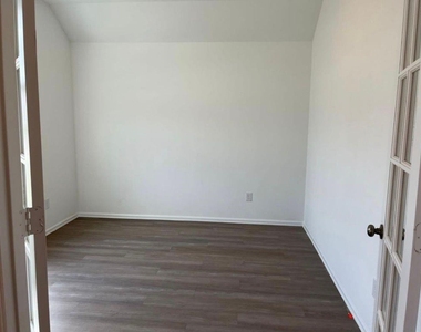 5224 Pine Pass Drive - Photo Thumbnail 15