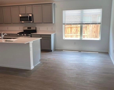 5224 Pine Pass Drive - Photo Thumbnail 6