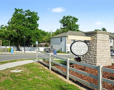 11898 Sylvia Street - Photo Thumbnail 26