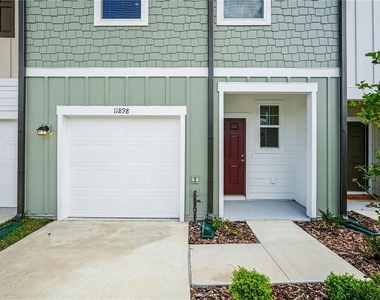 11898 Sylvia Street - Photo Thumbnail 1