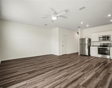 11898 Sylvia Street - Photo Thumbnail 10