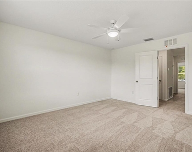 11898 Sylvia Street - Photo Thumbnail 14