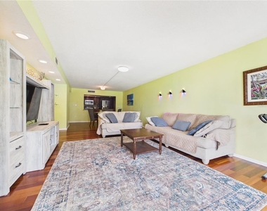 1400 Gulf Boulevard - Photo Thumbnail 4