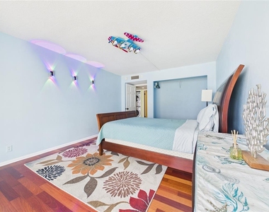 1400 Gulf Boulevard - Photo Thumbnail 14