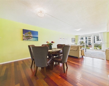 1400 Gulf Boulevard - Photo Thumbnail 9