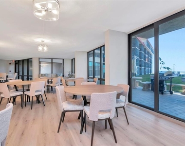 17580 Gulf Boulevard - Photo Thumbnail 23