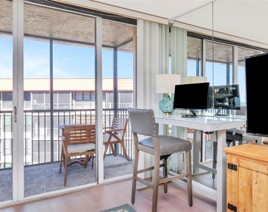 17580 Gulf Boulevard - Photo Thumbnail 15