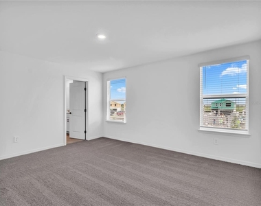 6115 Blue Paloma Court - Photo Thumbnail 19