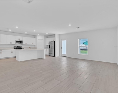 6115 Blue Paloma Court - Photo Thumbnail 6