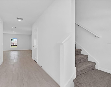 6115 Blue Paloma Court - Photo Thumbnail 5