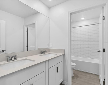 6115 Blue Paloma Court - Photo Thumbnail 27