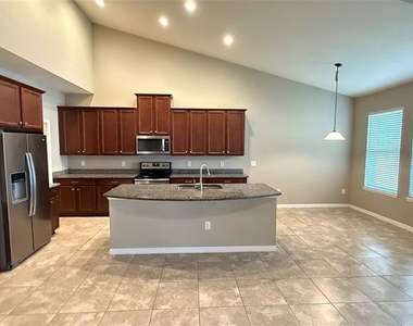 32612 Harmony Oaks Drive - Photo Thumbnail 14