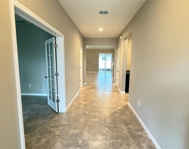 32612 Harmony Oaks Drive - Photo Thumbnail 8