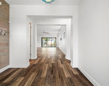 6209 S 3rd Street - Photo Thumbnail 5