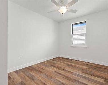 6209 S 3rd Street - Photo Thumbnail 67