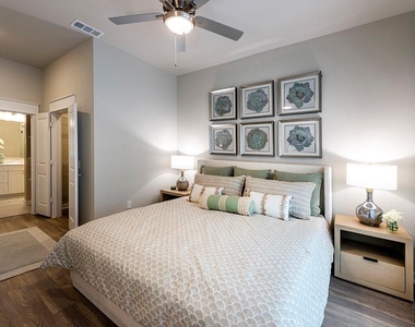 125 Prairie Parkway - Photo Thumbnail 15