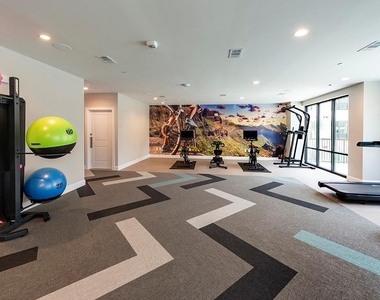 125 Prairie Parkway - Photo Thumbnail 3