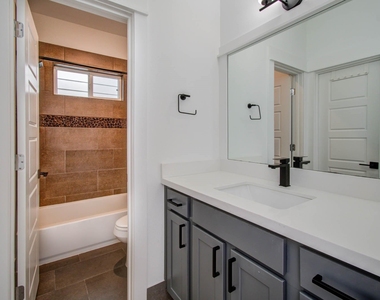 970 Highland Sound Lane - Photo Thumbnail 19