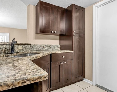 2610 E Lake Avenue - Photo Thumbnail 13
