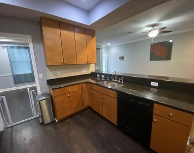 16125 Churchview Drive - Photo Thumbnail 11