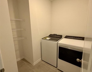 1483 Brekey Way - Photo Thumbnail 13