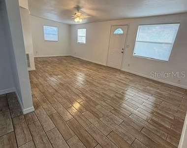 4554 Nimmer Drive - Photo Thumbnail 2