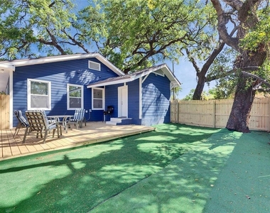 1021 E 25th Avenue - Photo Thumbnail 16