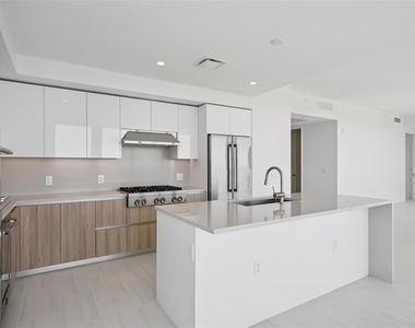 400 Central Avenue - Photo Thumbnail 10