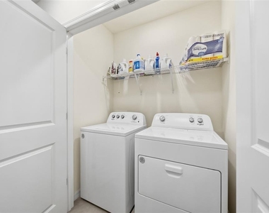1340 Colt Creek Place - Photo Thumbnail 15