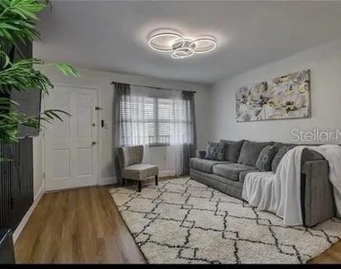 2500 Harn Blvd - Photo Thumbnail 4