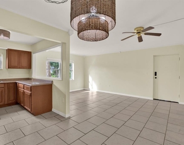 6360 1st Street N - Photo Thumbnail 12